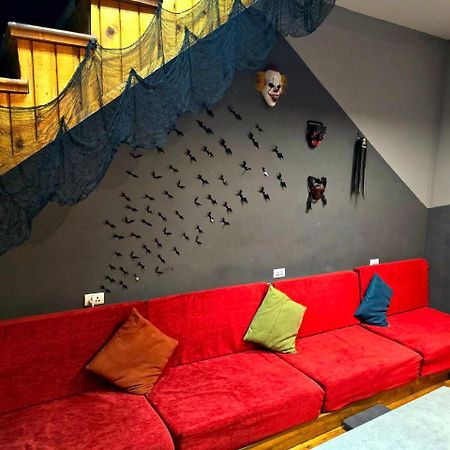 Scary Hostel Tbilisi Esterno foto